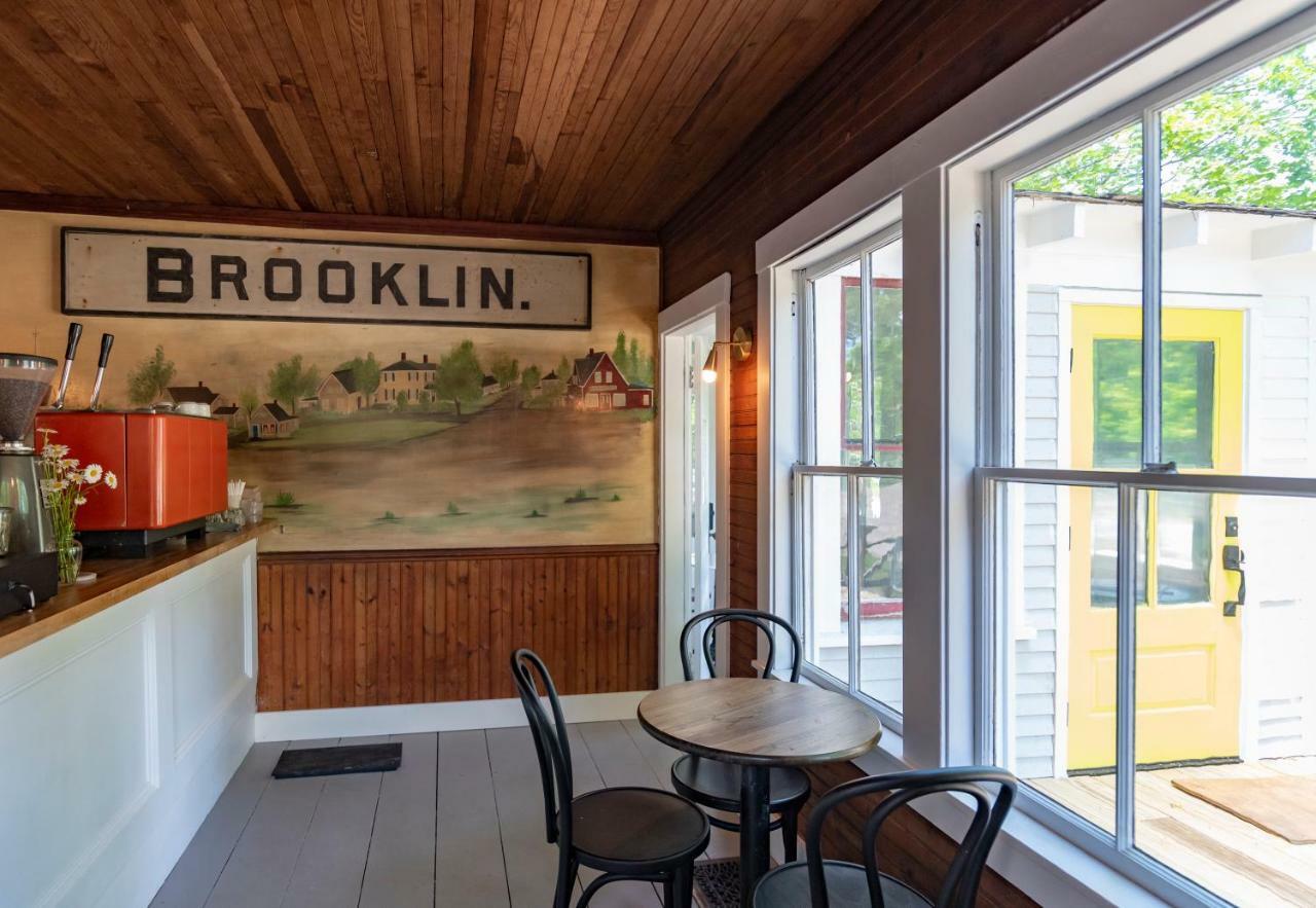 The Brooklin Inn Экстерьер фото